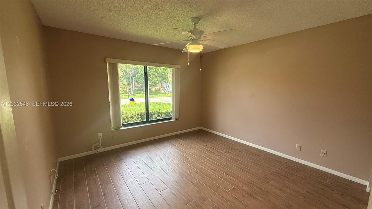 For Sale: $484,900 (2 beds, 2 baths, 1808 Square Feet)