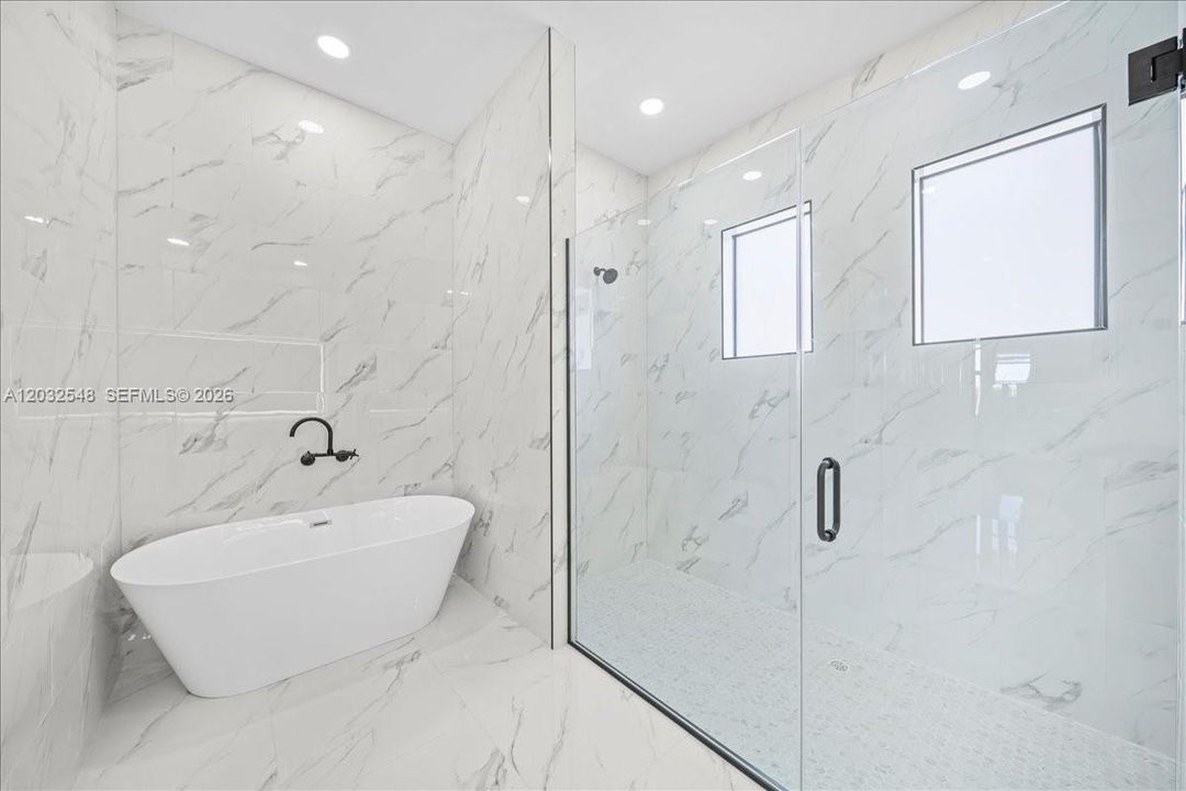 For Sale: $469,900 (4 beds, 2 baths, 1832 Square Feet)
