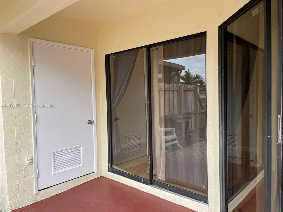 En Renta: $2,300 (3 camas, 2 baños, 1125 Pies cuadrados)