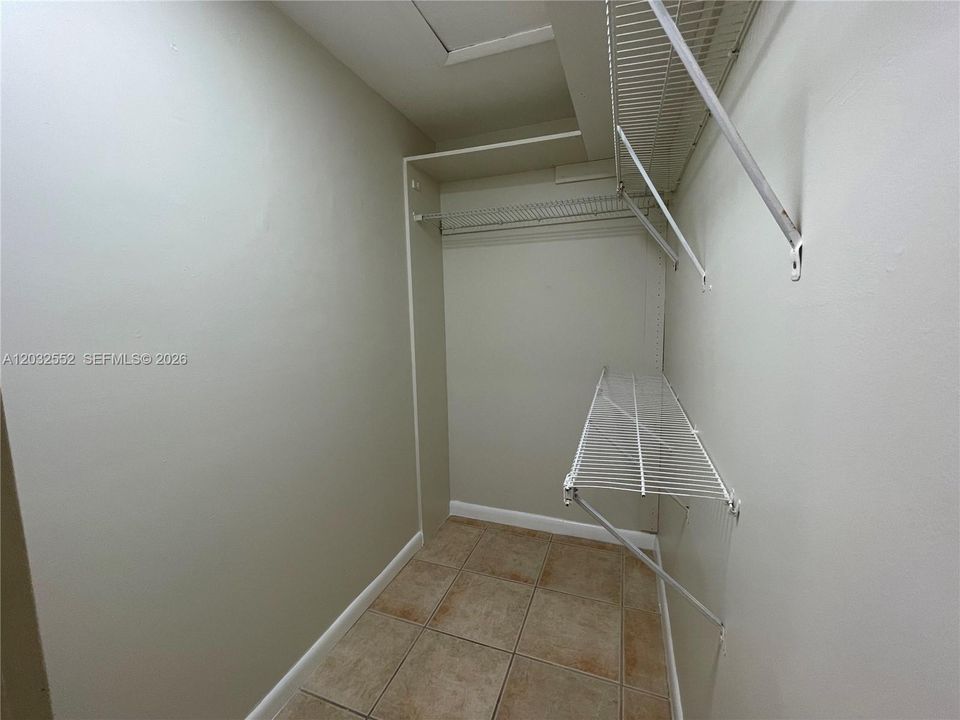 En Renta: $2,300 (3 camas, 2 baños, 1125 Pies cuadrados)