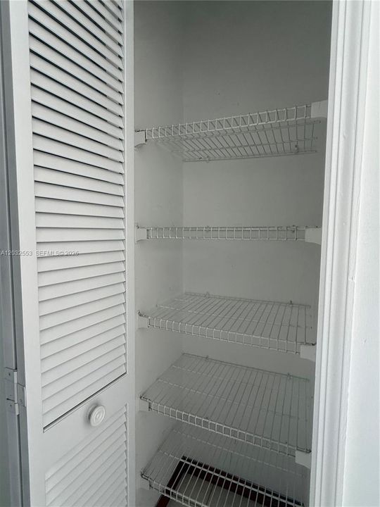 В аренду: $3,300 (4 спален, 3 ванн, 1780 Квадратных фут)