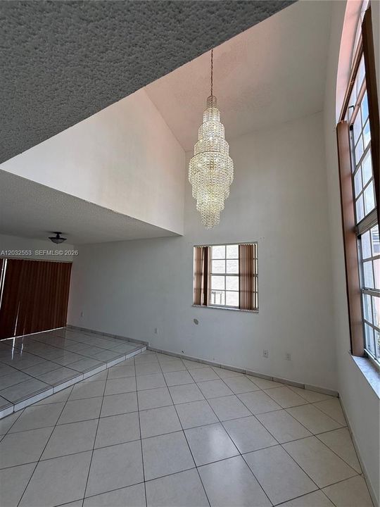 В аренду: $3,300 (4 спален, 3 ванн, 1780 Квадратных фут)