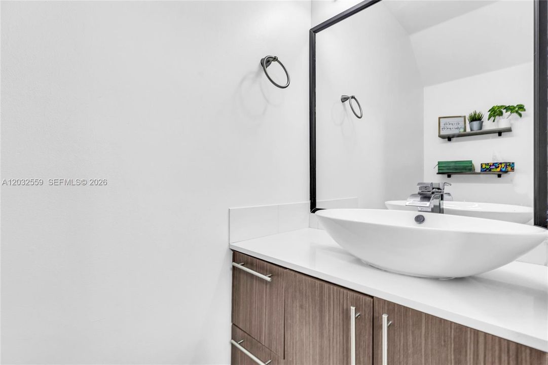 For Sale: $575,000 (3 beds, 2 baths, 1461 Square Feet)