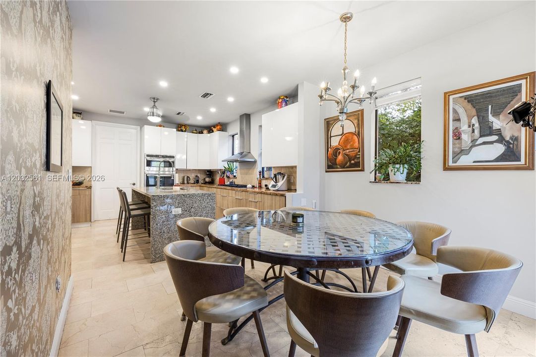 For Sale: $3,750,000 (5 beds, 4 baths, 5187 Square Feet)