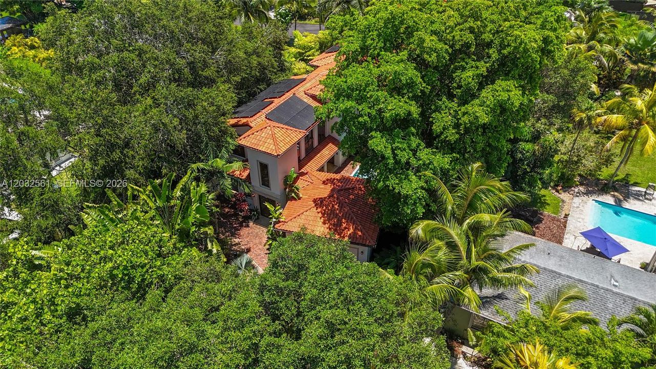 For Sale: $3,750,000 (5 beds, 4 baths, 5187 Square Feet)