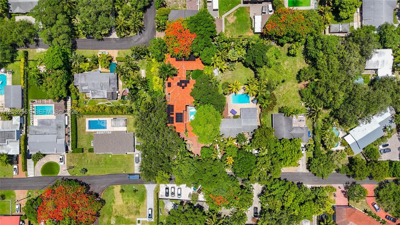 For Sale: $3,750,000 (5 beds, 4 baths, 5187 Square Feet)