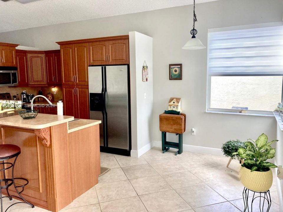 For Sale: $616,000 (3 beds, 2 baths, 1717 Square Feet)