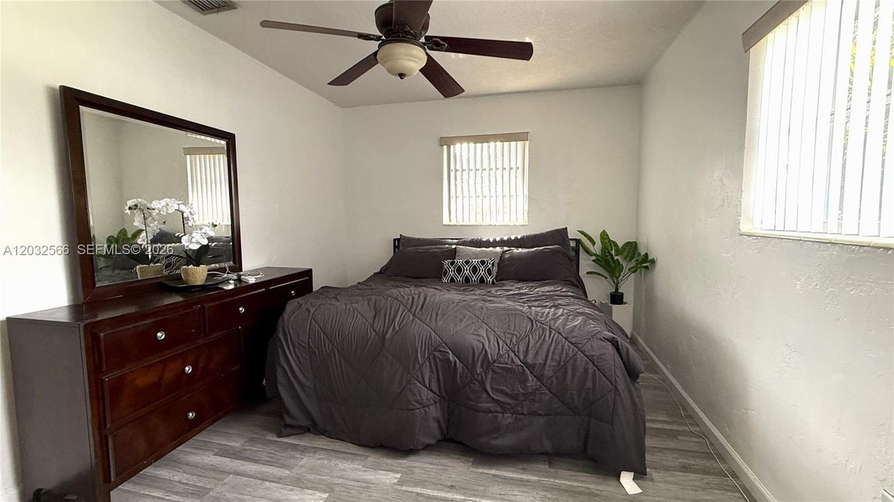 For Sale: $650,000 (4 beds, 2 baths, 2250 Square Feet)