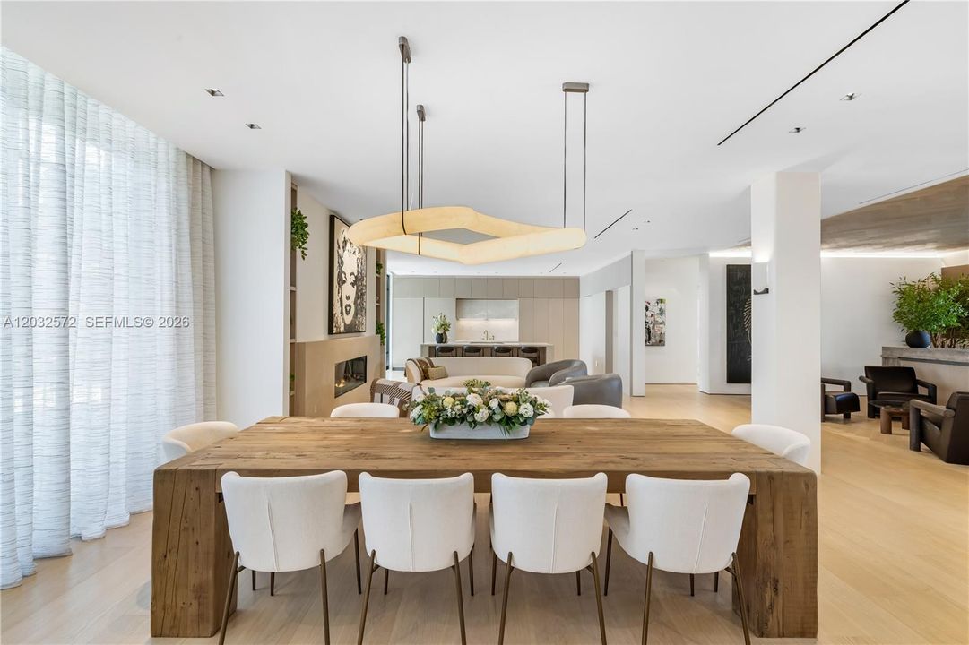 En Venta: $13,995,000 (5 camas, 5 baños, 5342 Pies cuadrados)
