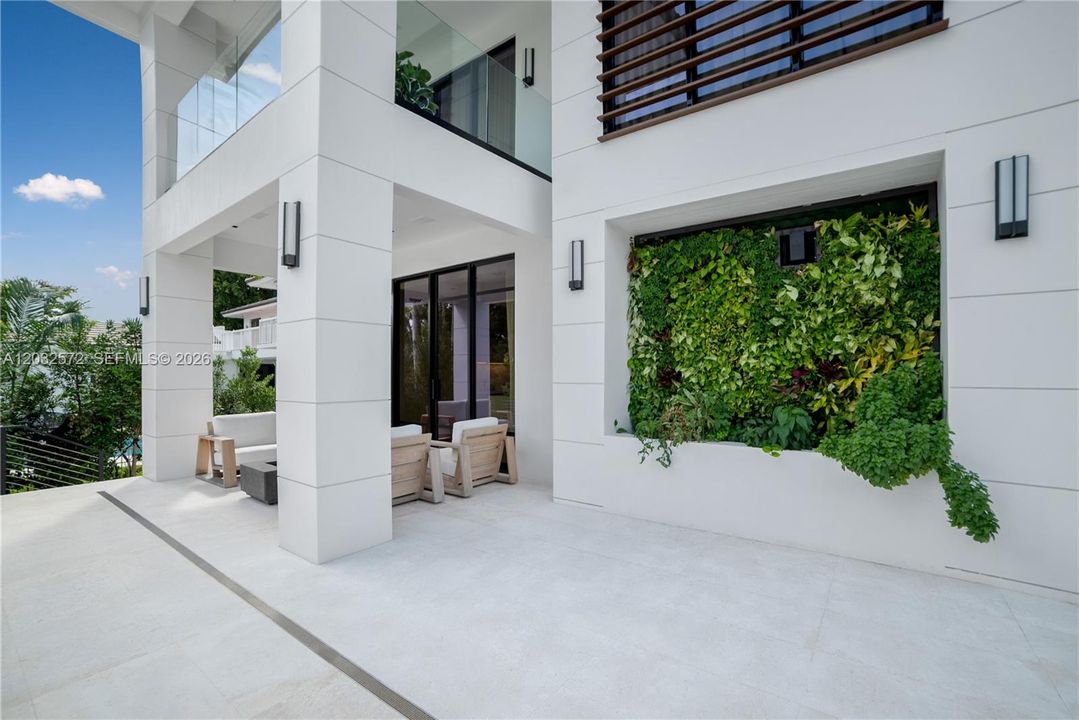 En Venta: $13,995,000 (5 camas, 5 baños, 5342 Pies cuadrados)