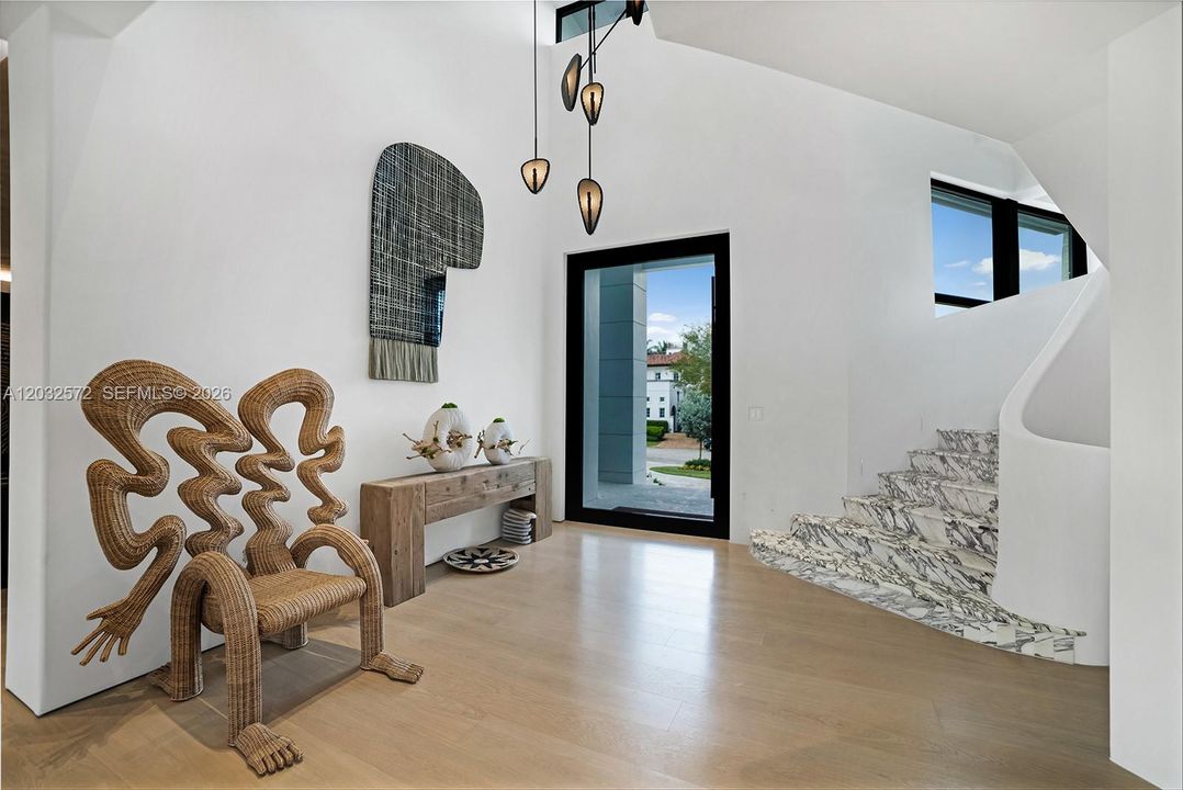 En Venta: $13,995,000 (5 camas, 5 baños, 5342 Pies cuadrados)