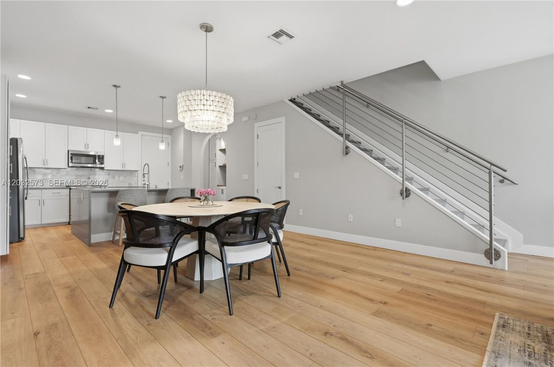 For Sale: $765,000 (3 beds, 3 baths, 2105 Square Feet)