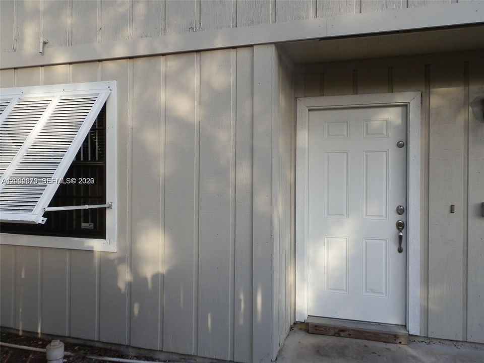 For Sale: $315,000 (2 beds, 2 baths, 1145 Square Feet)