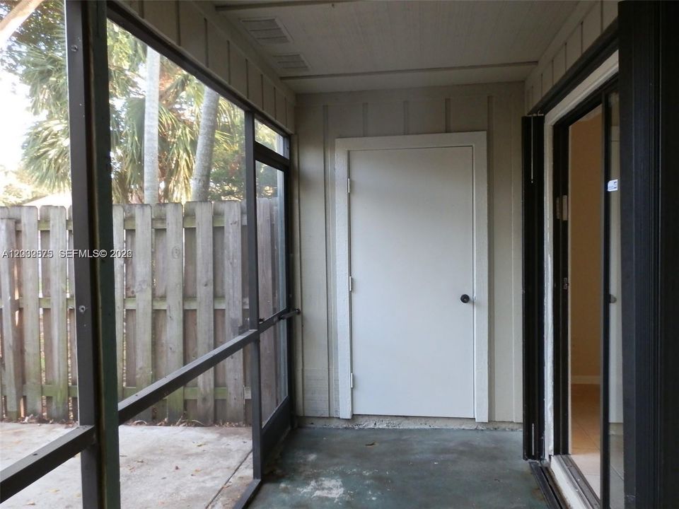 For Sale: $315,000 (2 beds, 2 baths, 1145 Square Feet)