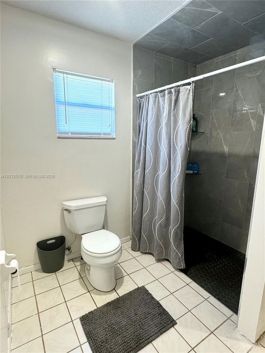 For Rent: $2,700 (3 beds, 2 baths, 1773 Square Feet)