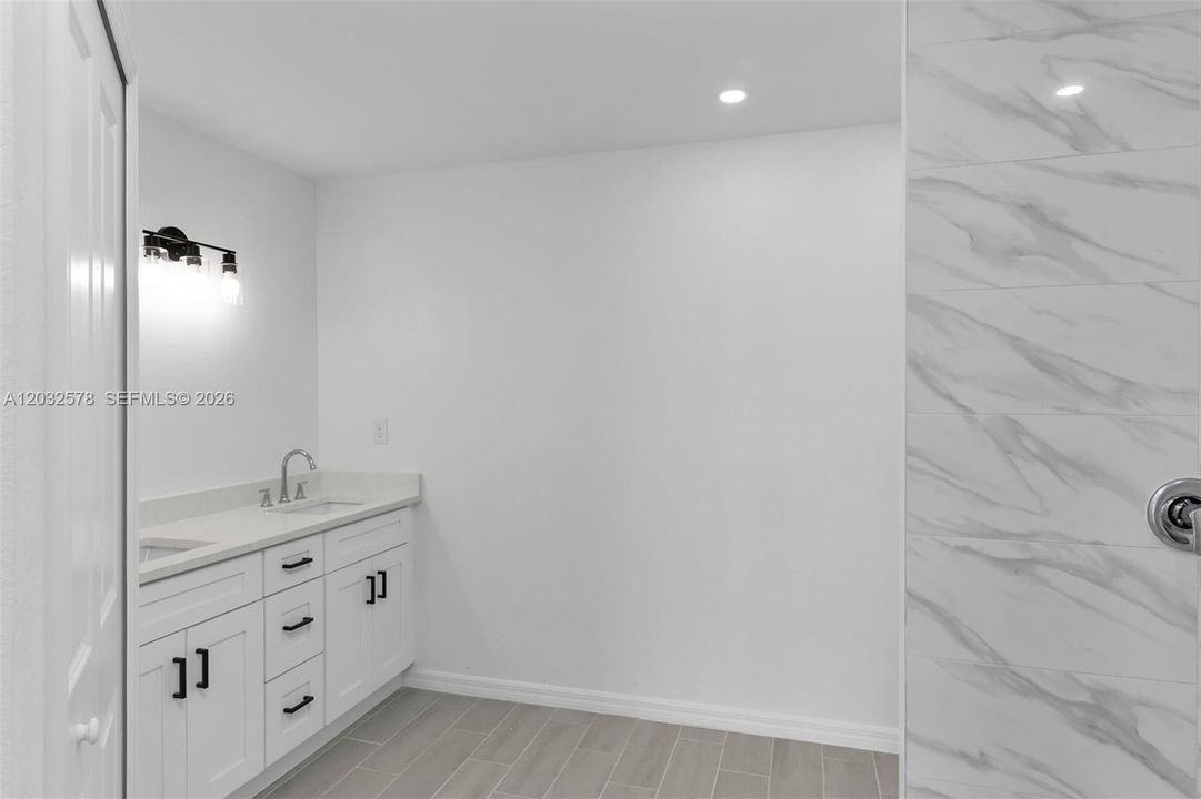 For Sale: $429,000 (4 beds, 3 baths, 1683 Square Feet)