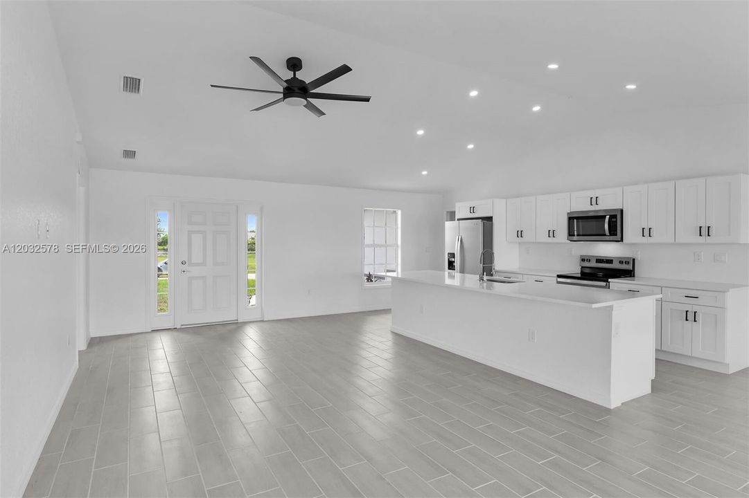 For Sale: $429,000 (4 beds, 3 baths, 1683 Square Feet)