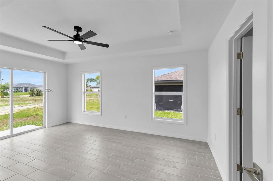 For Sale: $429,000 (4 beds, 3 baths, 1683 Square Feet)