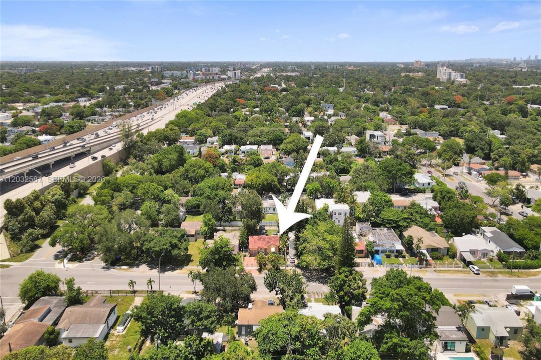 For Sale: $1,500,000 (4 beds, 2 baths, 1431 Square Feet)