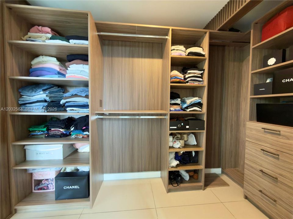 Master Closet 2