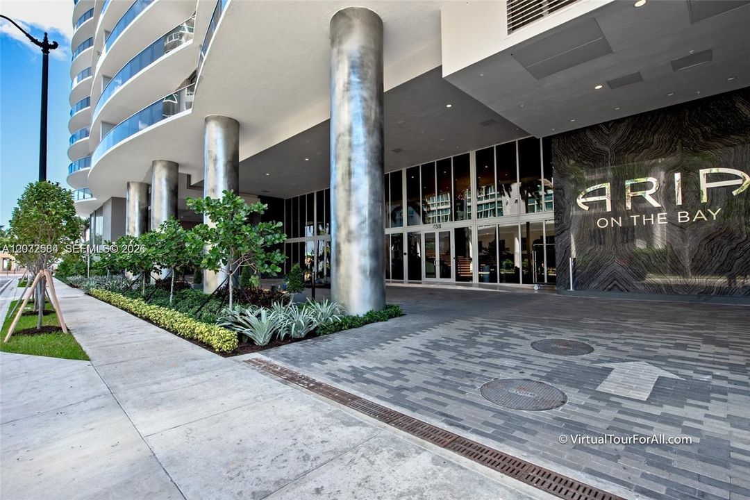 For Rent: $8,300 (3 beds, 3 baths, 1727 Square Feet)