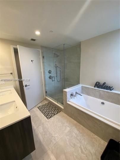 For Rent: $8,300 (3 beds, 3 baths, 1727 Square Feet)