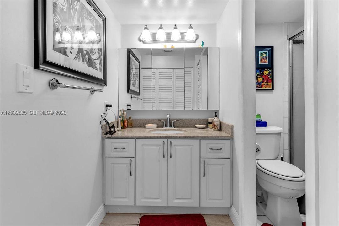 For Sale: $169,900 (2 beds, 2 baths, 1070 Square Feet)