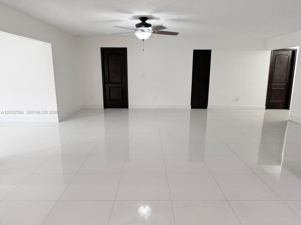 For Sale: $630,000 (3 beds, 3 baths, 1810 Square Feet)