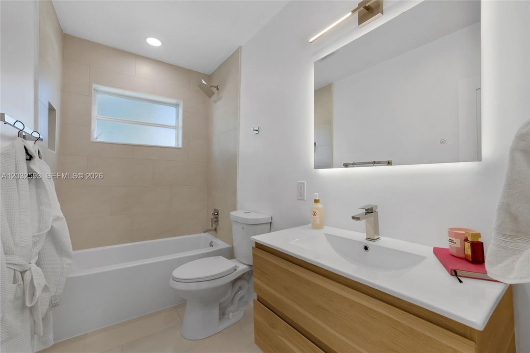 For Sale: $785,000 (4 beds, 2 baths, 1696 Square Feet)