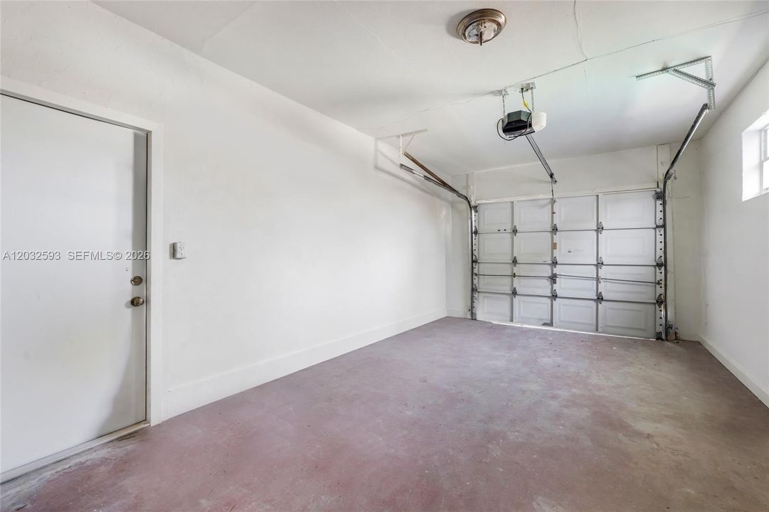 For Sale: $785,000 (4 beds, 2 baths, 1696 Square Feet)