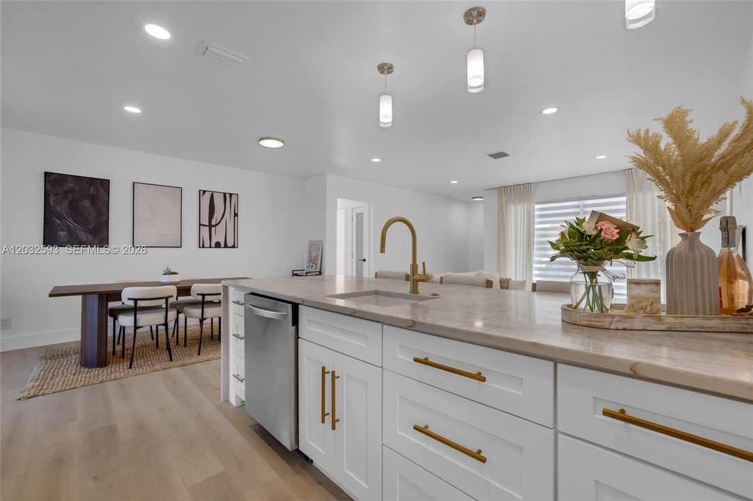 For Sale: $785,000 (4 beds, 2 baths, 1696 Square Feet)
