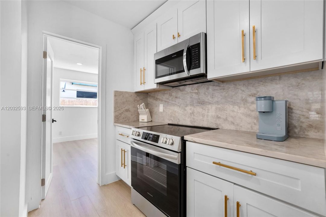 For Sale: $785,000 (4 beds, 2 baths, 1696 Square Feet)
