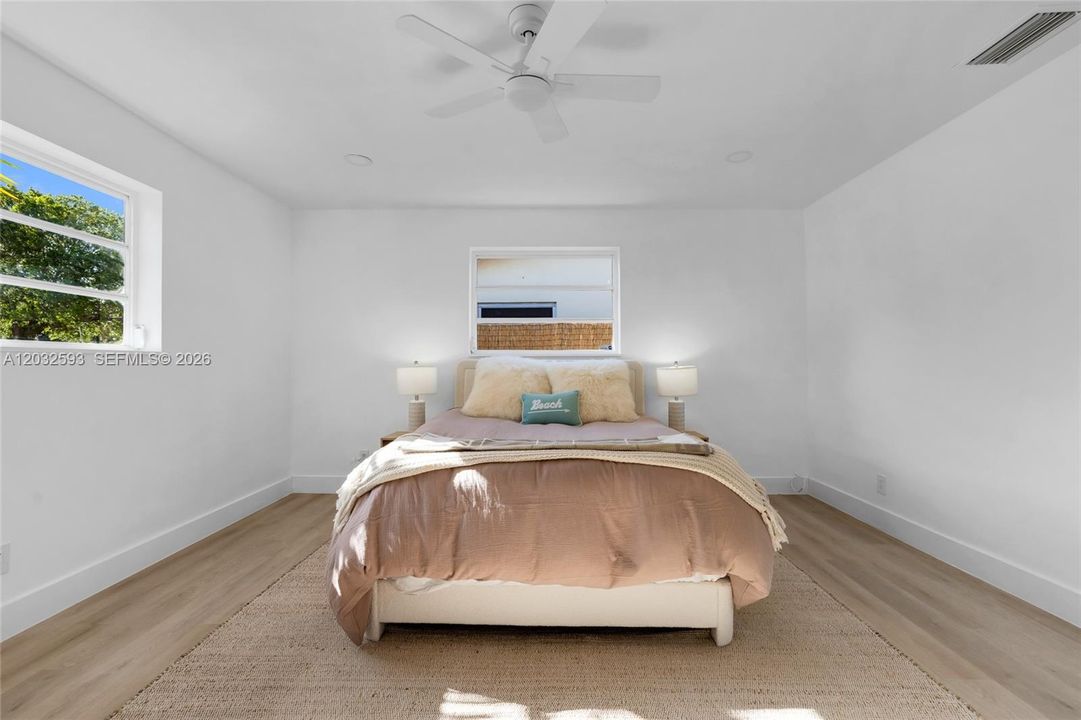 For Sale: $785,000 (4 beds, 2 baths, 1696 Square Feet)