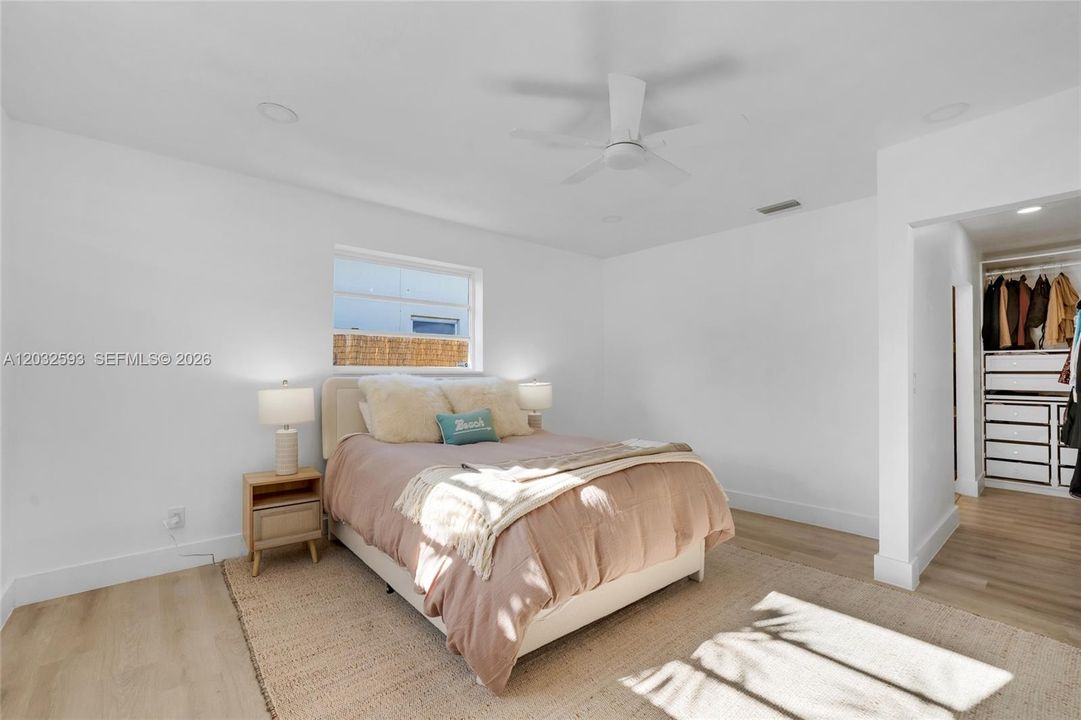 For Sale: $785,000 (4 beds, 2 baths, 1696 Square Feet)