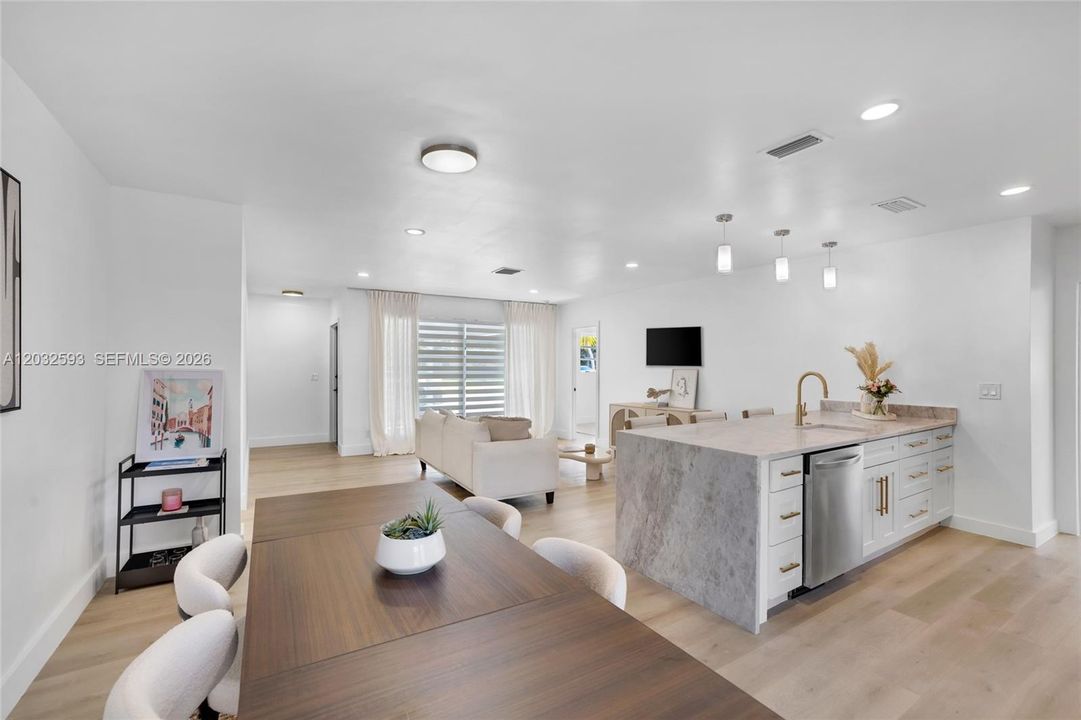 For Sale: $785,000 (4 beds, 2 baths, 1696 Square Feet)