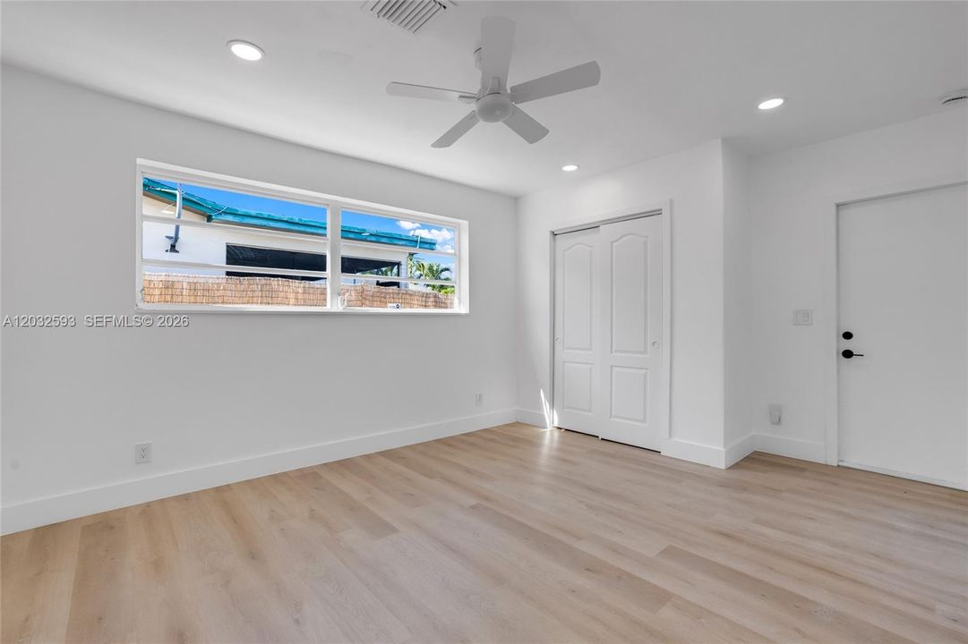 For Sale: $785,000 (4 beds, 2 baths, 1696 Square Feet)