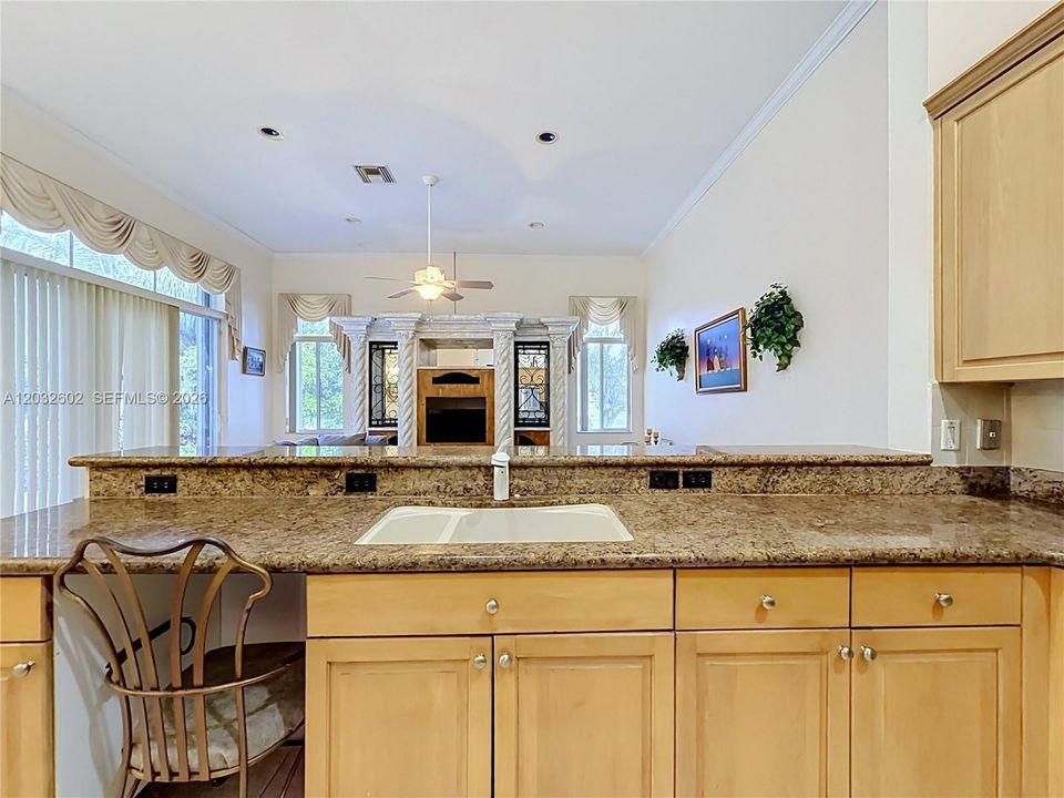 Active With Contract: $829,500 (4 beds, 2 baths, 2702 Square Feet)