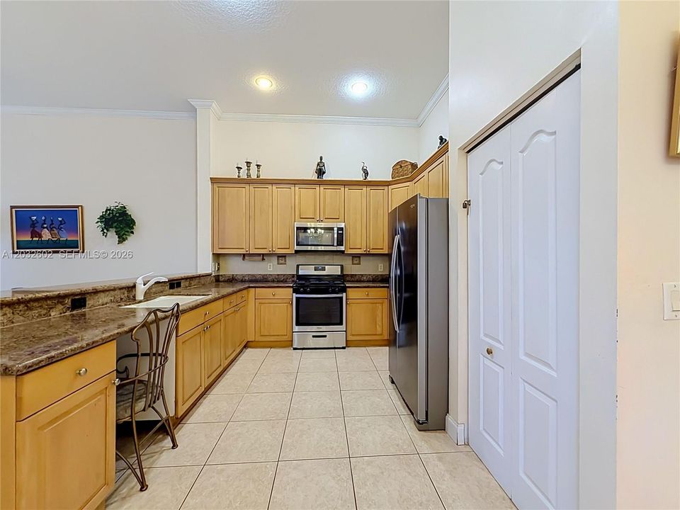 Active With Contract: $829,500 (4 beds, 2 baths, 2702 Square Feet)