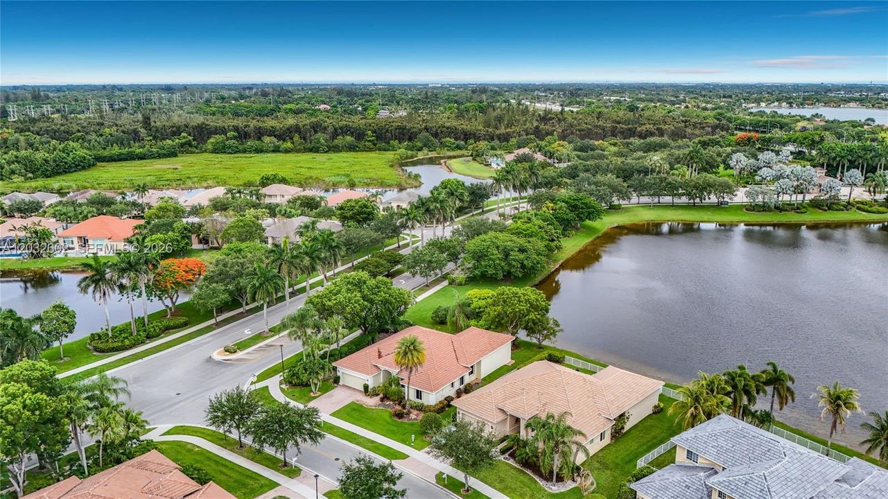 Active With Contract: $829,500 (4 beds, 2 baths, 2702 Square Feet)