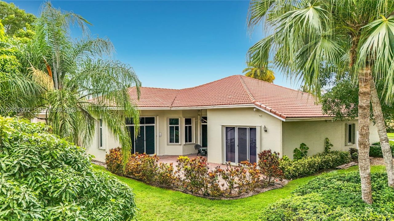 Active With Contract: $829,500 (4 beds, 2 baths, 2702 Square Feet)