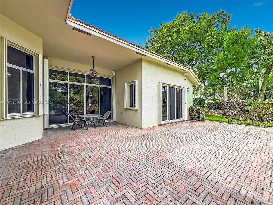 Active With Contract: $829,500 (4 beds, 2 baths, 2702 Square Feet)