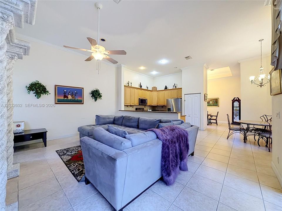 Active With Contract: $829,500 (4 beds, 2 baths, 2702 Square Feet)