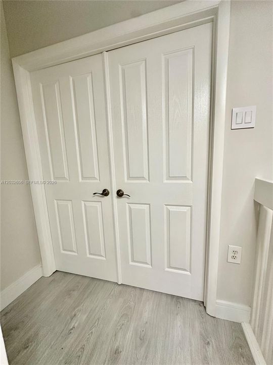 For Rent: $2,700 (2 beds, 2 baths, 1244 Square Feet)
