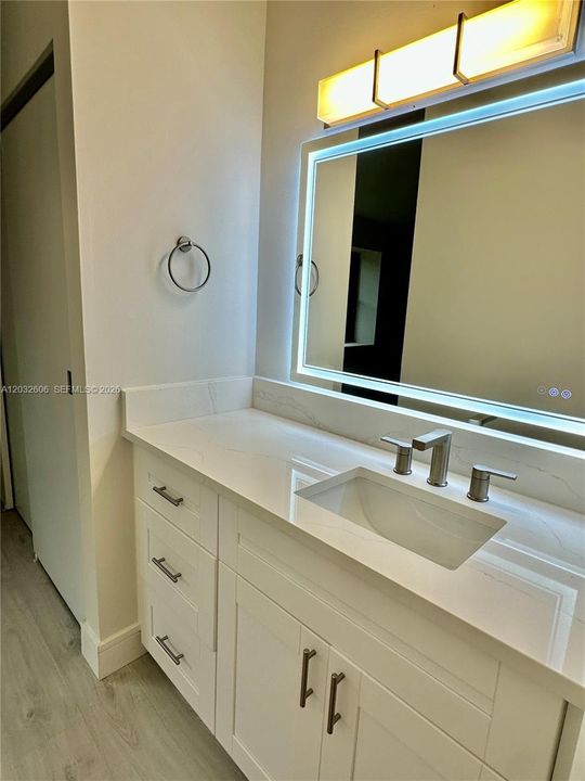 For Rent: $2,700 (2 beds, 2 baths, 1244 Square Feet)