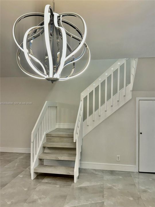 For Rent: $2,700 (2 beds, 2 baths, 1244 Square Feet)