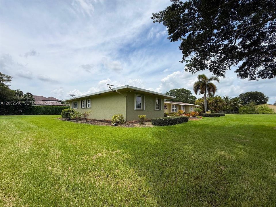 For Rent: $9,500 (4 beds, 3 baths, 2957 Square Feet)