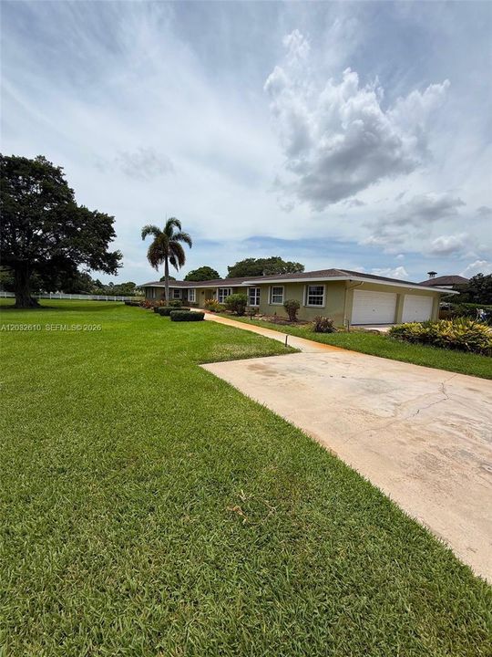 For Rent: $9,500 (4 beds, 3 baths, 2957 Square Feet)