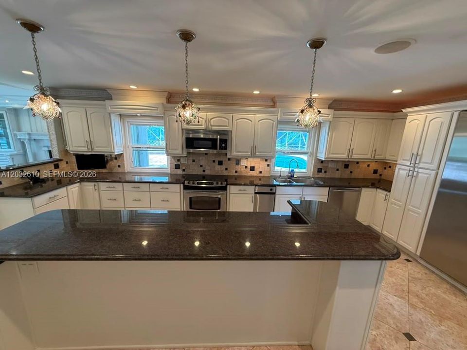 For Rent: $9,500 (4 beds, 3 baths, 2957 Square Feet)