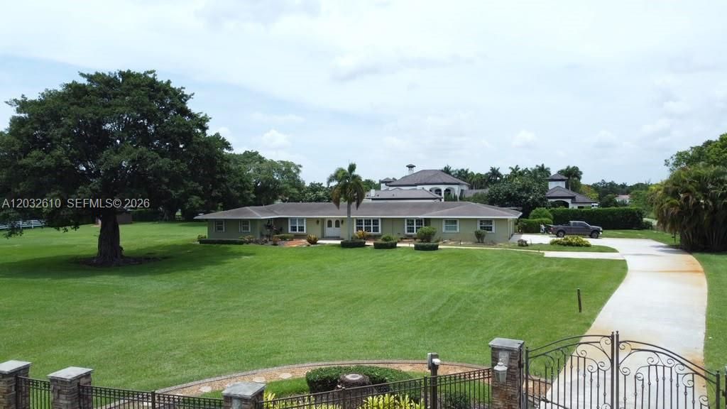 For Rent: $9,500 (4 beds, 3 baths, 2957 Square Feet)