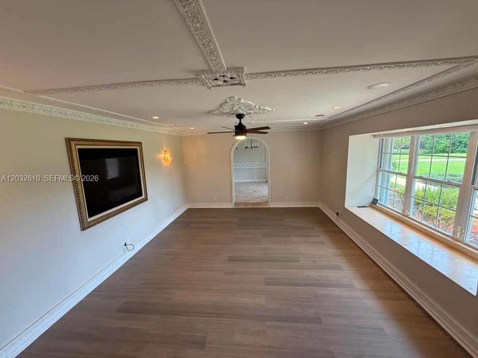 For Rent: $9,500 (4 beds, 3 baths, 2957 Square Feet)